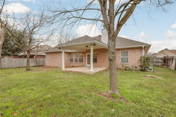 $2,400 | 306 Augsburg Lane, College Station, TX 77845
