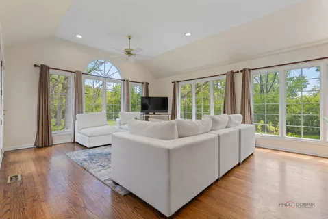 $1,749,000 | 1541 Heritage Road, Lake Forest, IL 60045