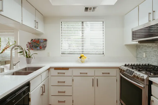 $475,000 | 1785 North VÃa Miraleste, Unit 1714, Palm Springs, CA 92262