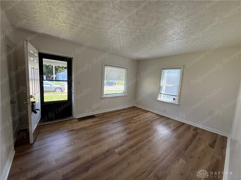 1261 Malden Avenue Springfield, OH 45504 - Photo 4 of 25