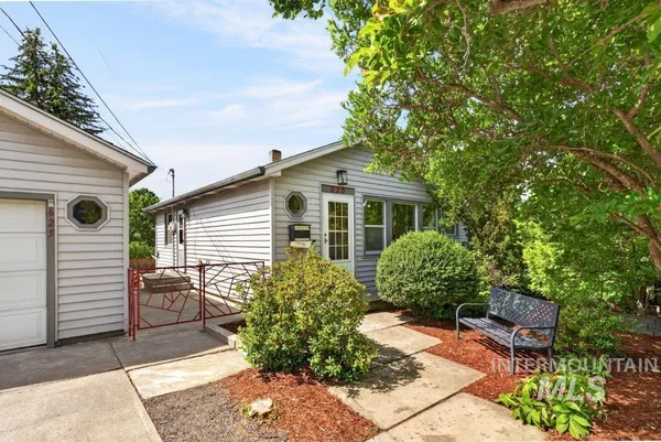 $450,000 | 625 East 6th Street, Moscow, ID 83843