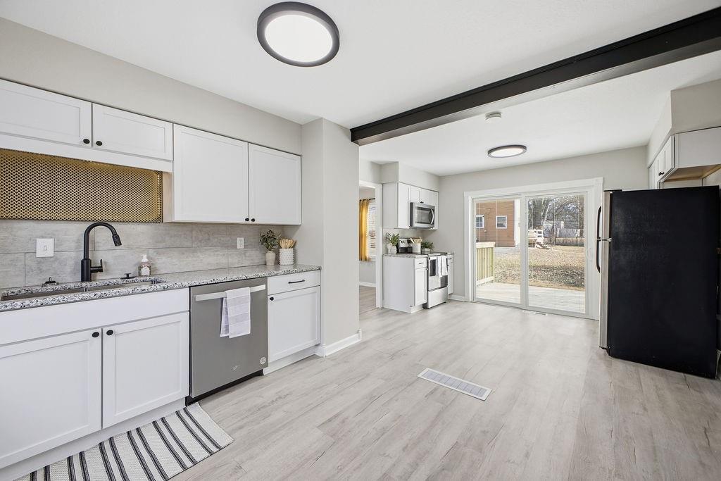 3220 Pickett Road St. Joseph, MO 64503 - Photo 11 of 40