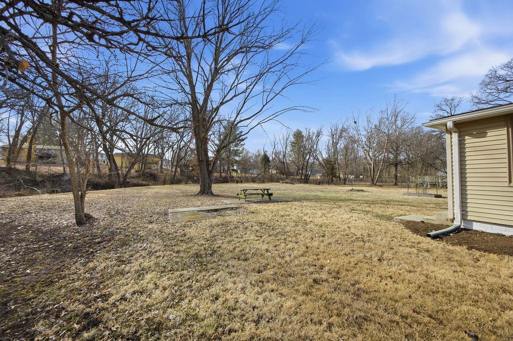 3220 Pickett Road St. Joseph, MO 64503 - Photo 31 of 40