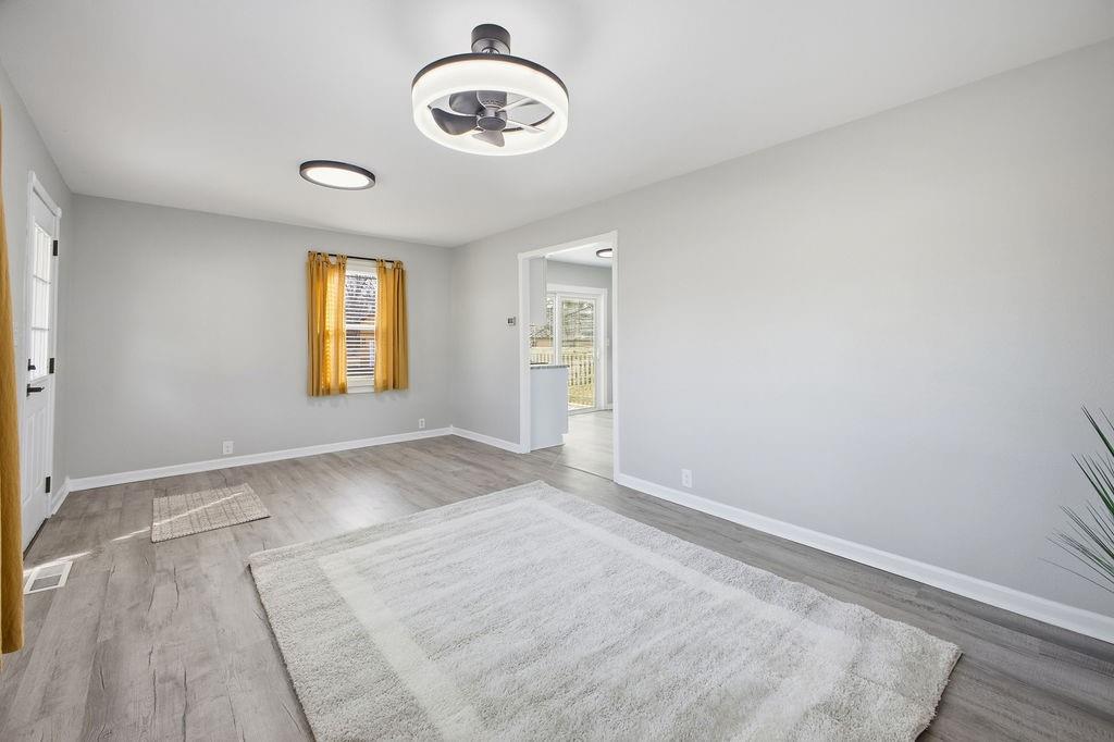 3220 Pickett Road St. Joseph, MO 64503 - Photo 5 of 40