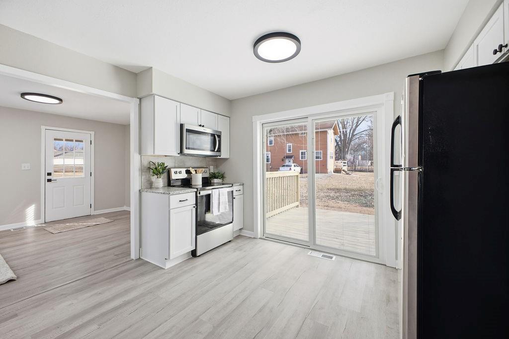 3220 Pickett Road St. Joseph, MO 64503 - Photo 8 of 40