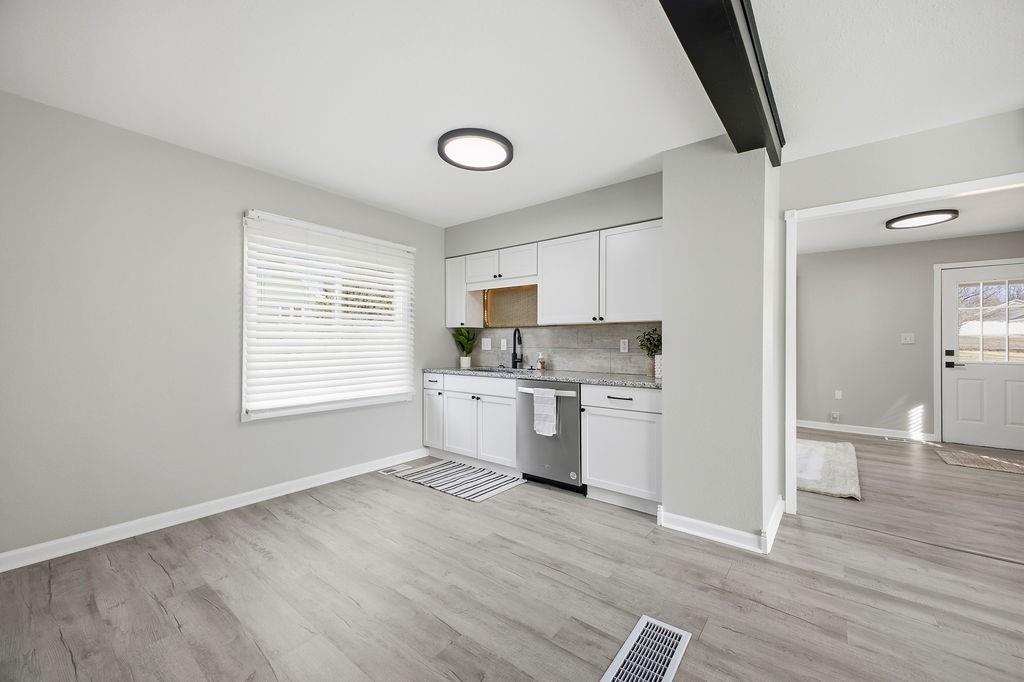 3220 Pickett Road St. Joseph, MO 64503 - Photo 9 of 40