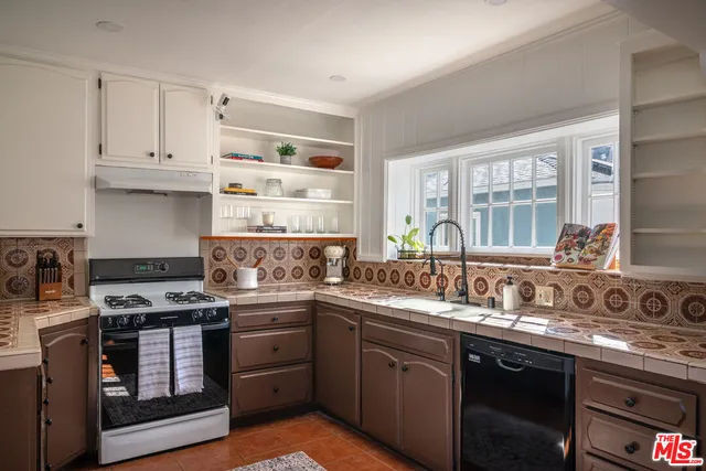 $1,399,000 | 4827 Tilden Avenue, Sherman Oaks, CA 91423