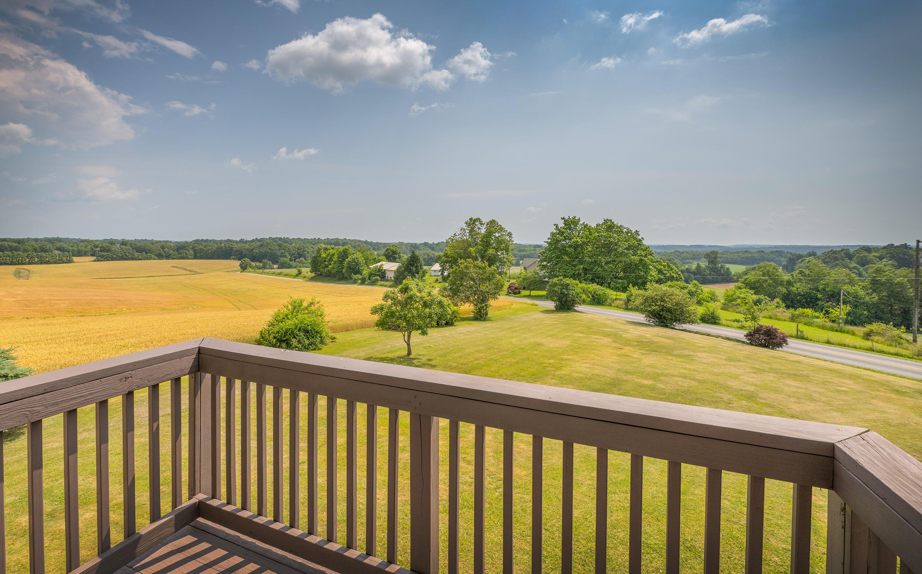 14119 Magers Road Howard, OH 43028 - Photo 25 of 54 Private balconies