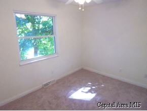 47 Lucerne Drive Springfield, IL 62707 - Photo 6 of 9