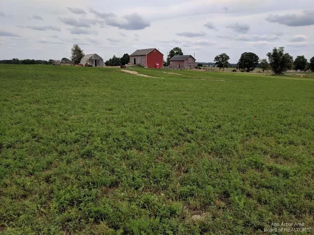 $289,900 | 6300 Dell Road, Saline, MI 48176