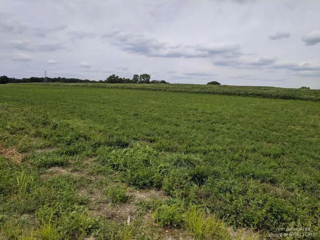 $289,900 | 6300 Dell Road, Saline, MI 48176