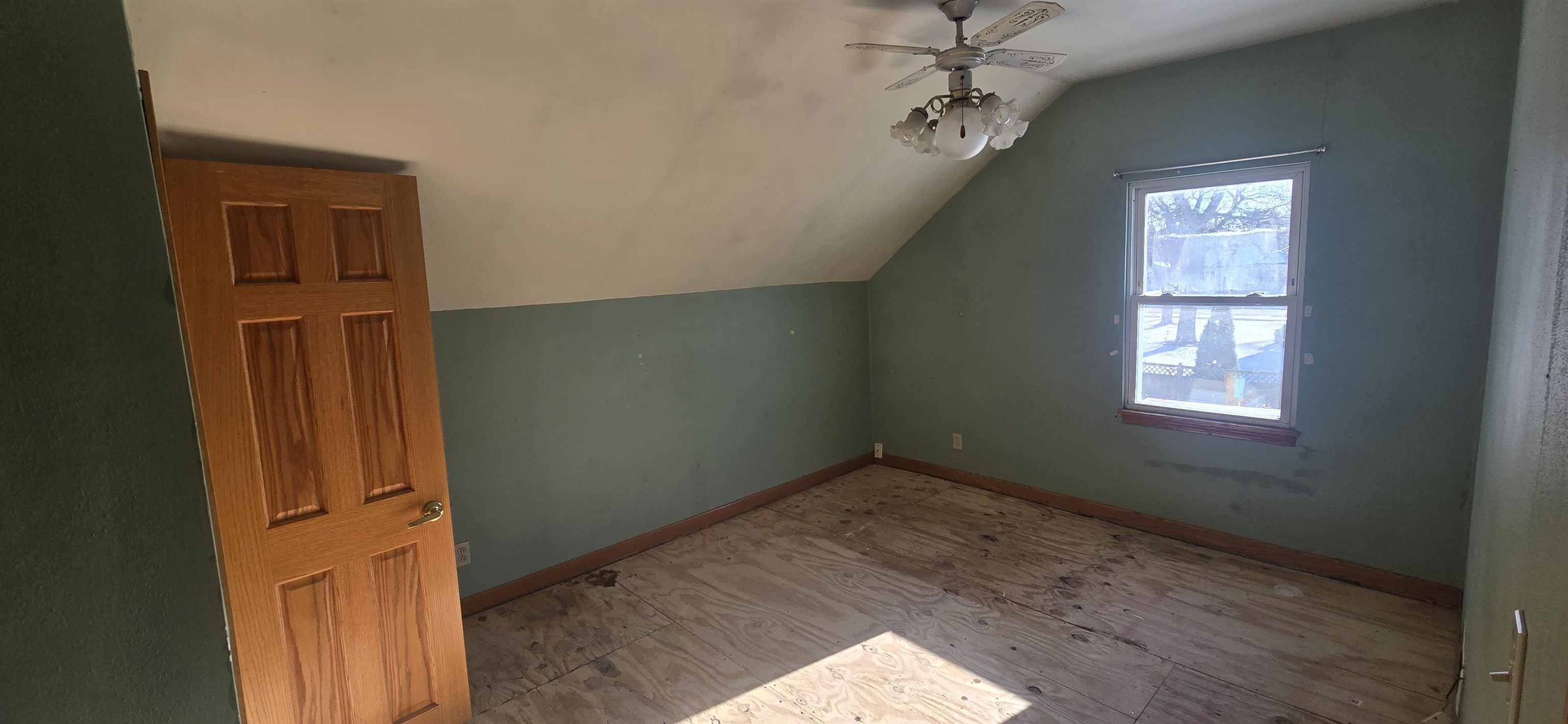 917 Jefferson Street Menasha, WI 54952 - Photo 8 of 11