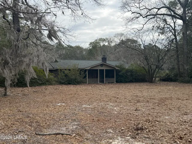 $299,500 | 10562 Grays Highway, Ridgeland, SC 29936