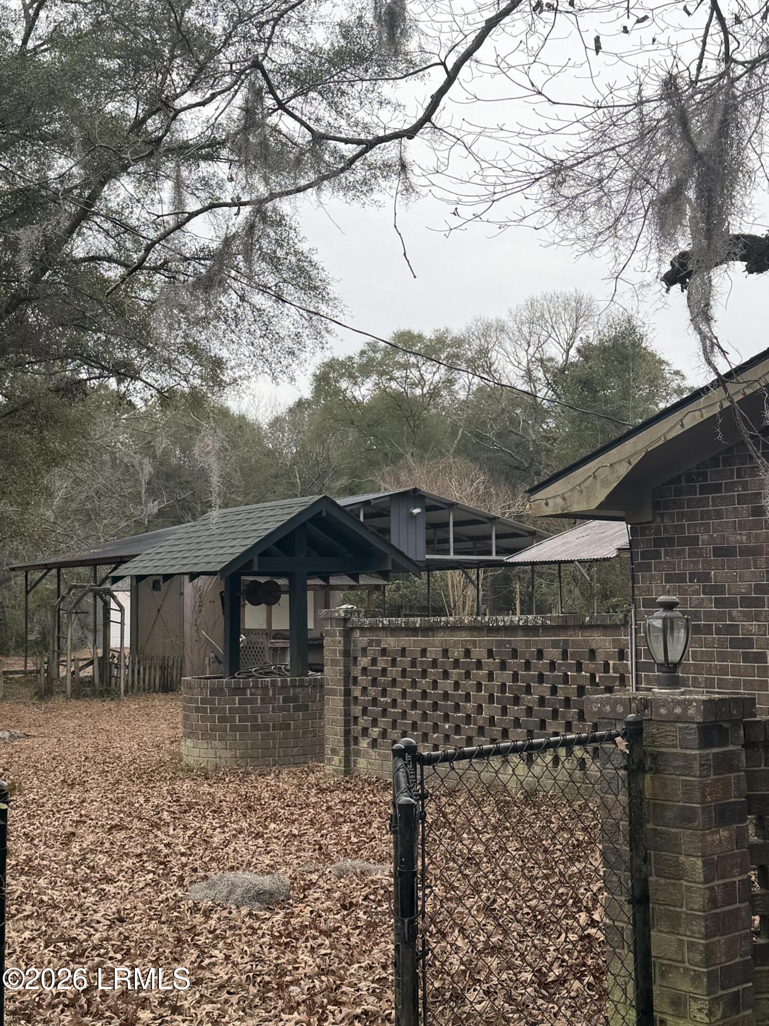 10562 Grays Highway Ridgeland, SC 29936 - Photo 3 of 8 IMG_2544