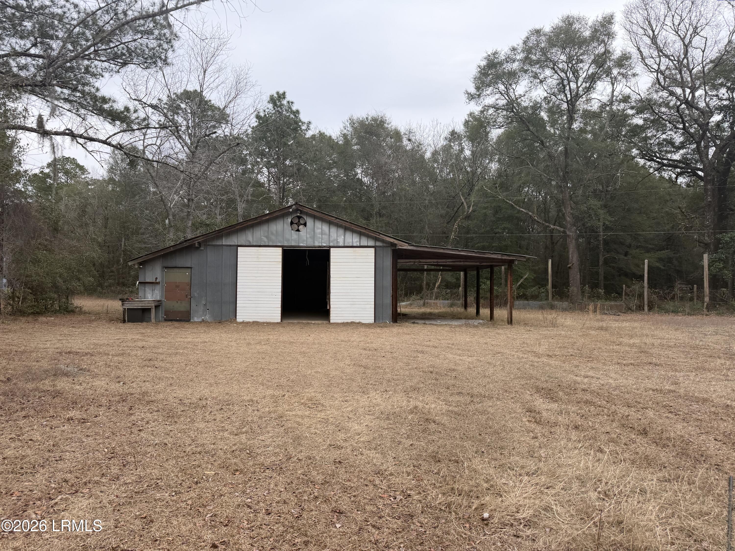 10562 Grays Highway Ridgeland, SC 29936 - Photo 5 of 8 IMG_2538