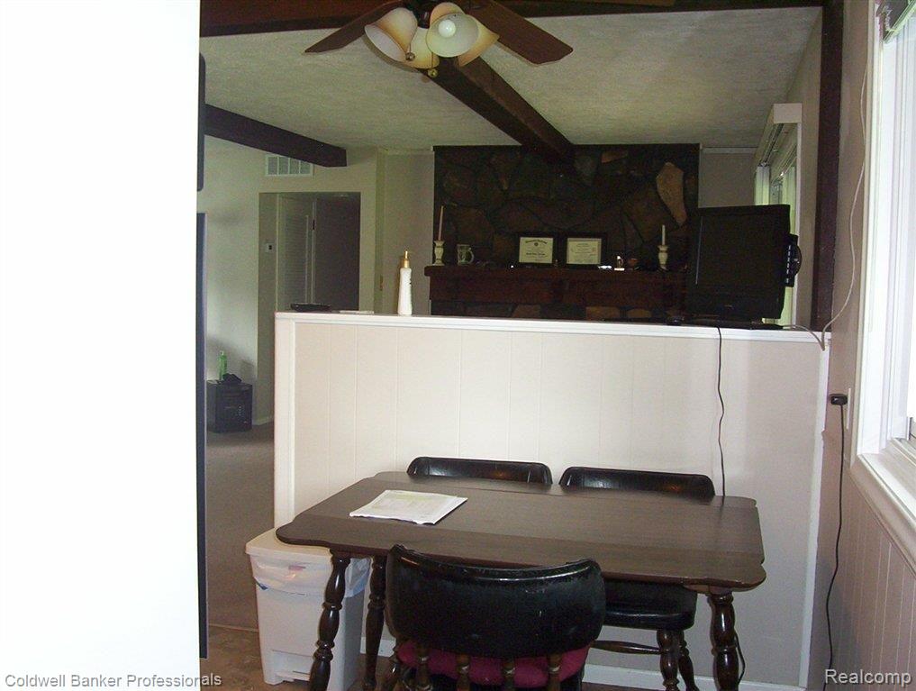 1961 Walton Blvd. Rochester, MI 48309 - Photo 23 of 24 100_2439.JPG