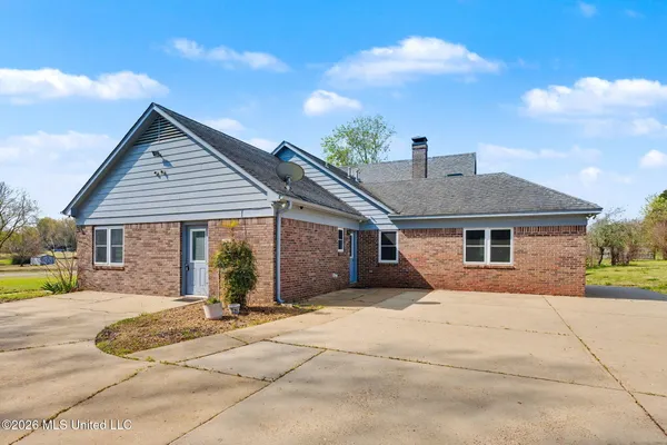 $450,000 | 5900 Paloma Drive, Olive Branch, MS 38654