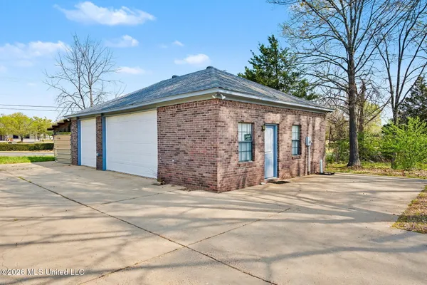$450,000 | 5900 Paloma Drive, Olive Branch, MS 38654