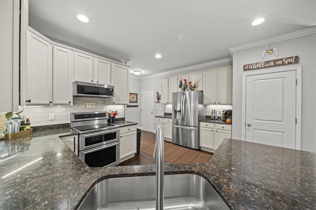 77 Angus Run Seneca, SC 29672 - Photo 11 of 36