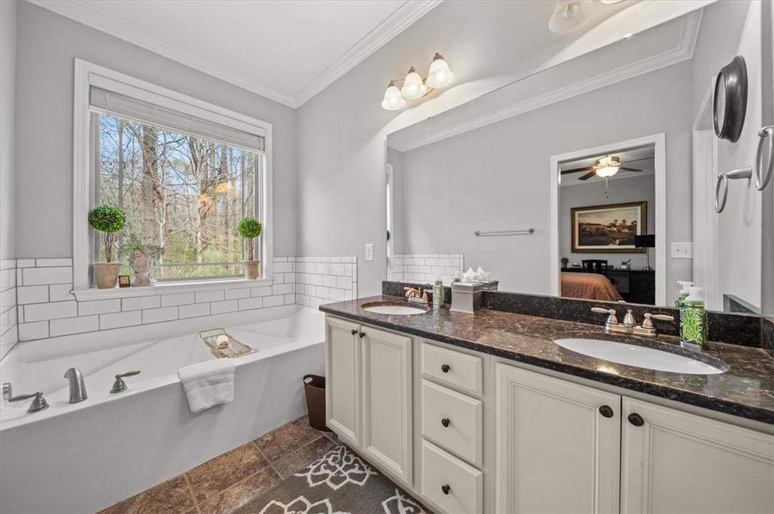 77 Angus Run Seneca, SC 29672 - Photo 18 of 36