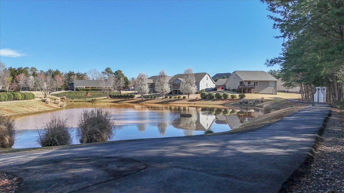 77 Angus Run Seneca, SC 29672 - Photo 33 of 36