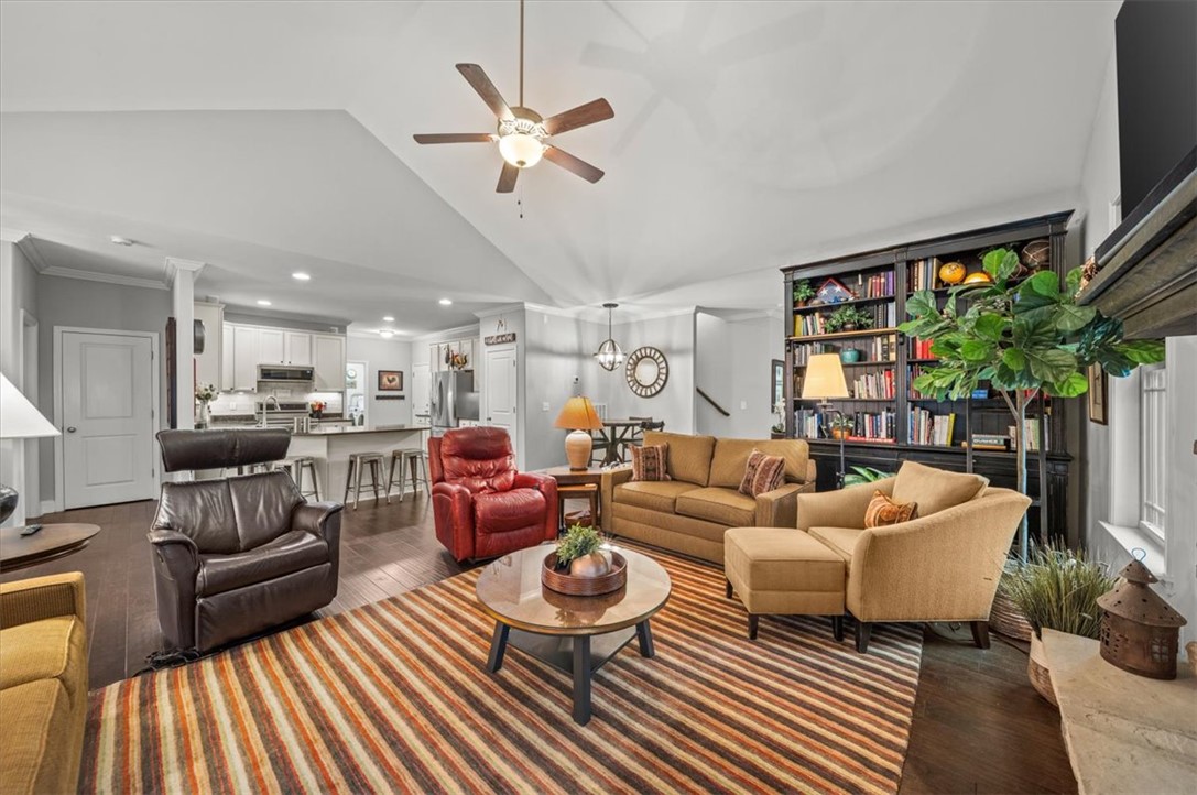 77 Angus Run Seneca, SC 29672 - Photo 7 of 36