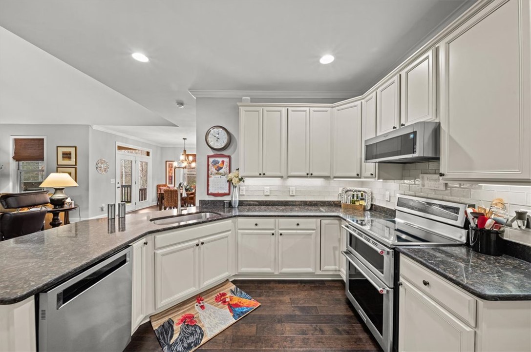 77 Angus Run Seneca, SC 29672 - Photo 9 of 36