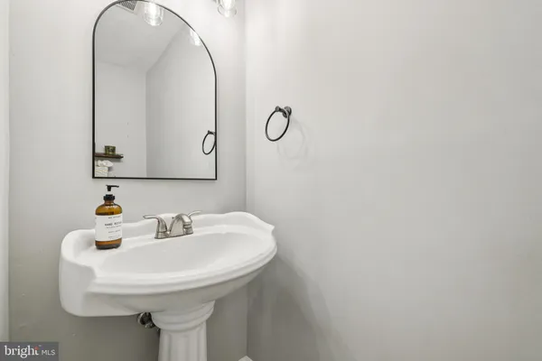 $390,000 | 1014 Cedar Ridge Court, Annapolis, MD 21403