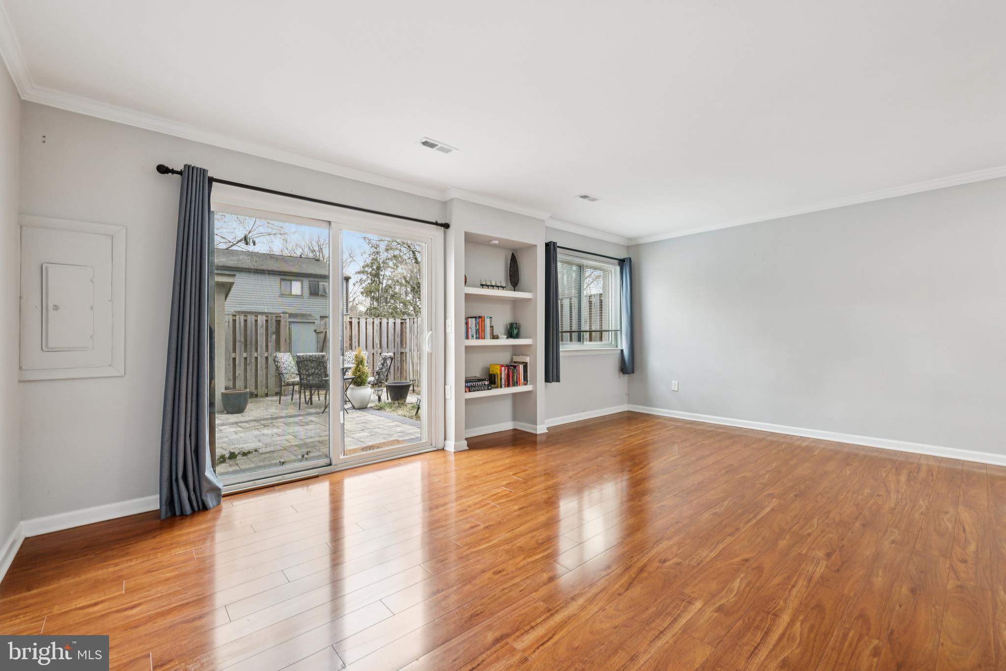 1014 Cedar Ridge Court Annapolis, MD 21403 - Photo 9 of 39 Living Room
