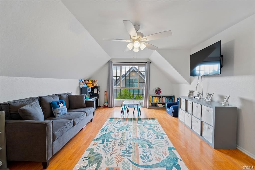 27065 Rio Prado Drive Valencia, CA 91354 - Photo 16 of 23