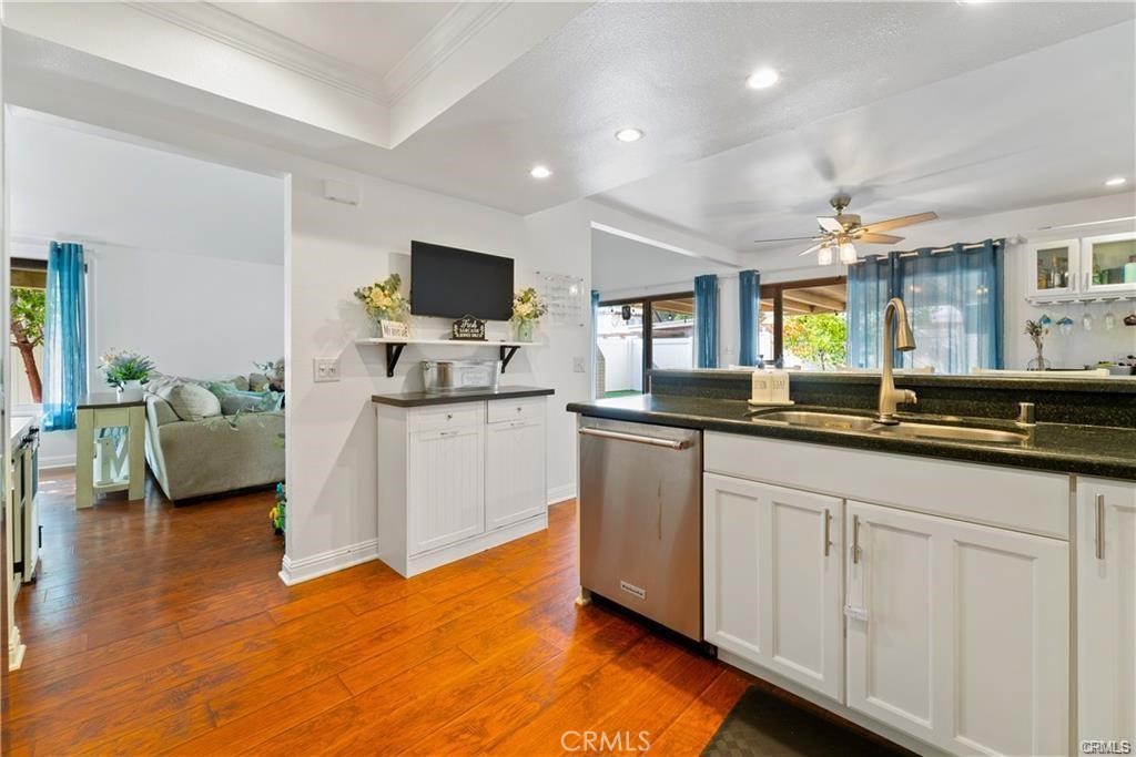 27065 Rio Prado Drive Valencia, CA 91354 - Photo 7 of 23