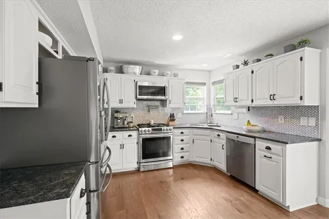 $420,000 | 21719 West 51st Terrace, Shawnee, KS 66226