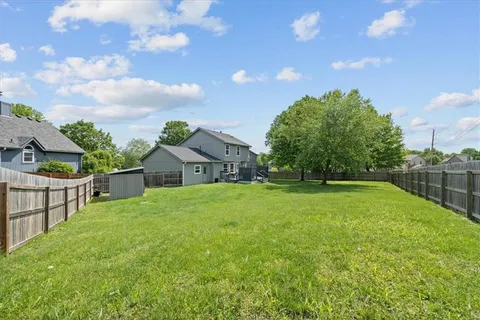 $420,000 | 21719 West 51st Terrace, Shawnee, KS 66226