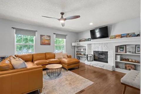 $420,000 | 21719 West 51st Terrace, Shawnee, KS 66226