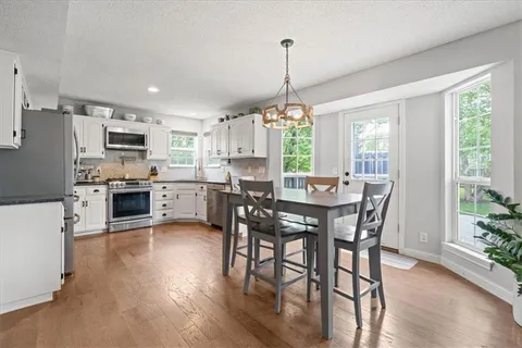 $420,000 | 21719 West 51st Terrace, Shawnee, KS 66226
