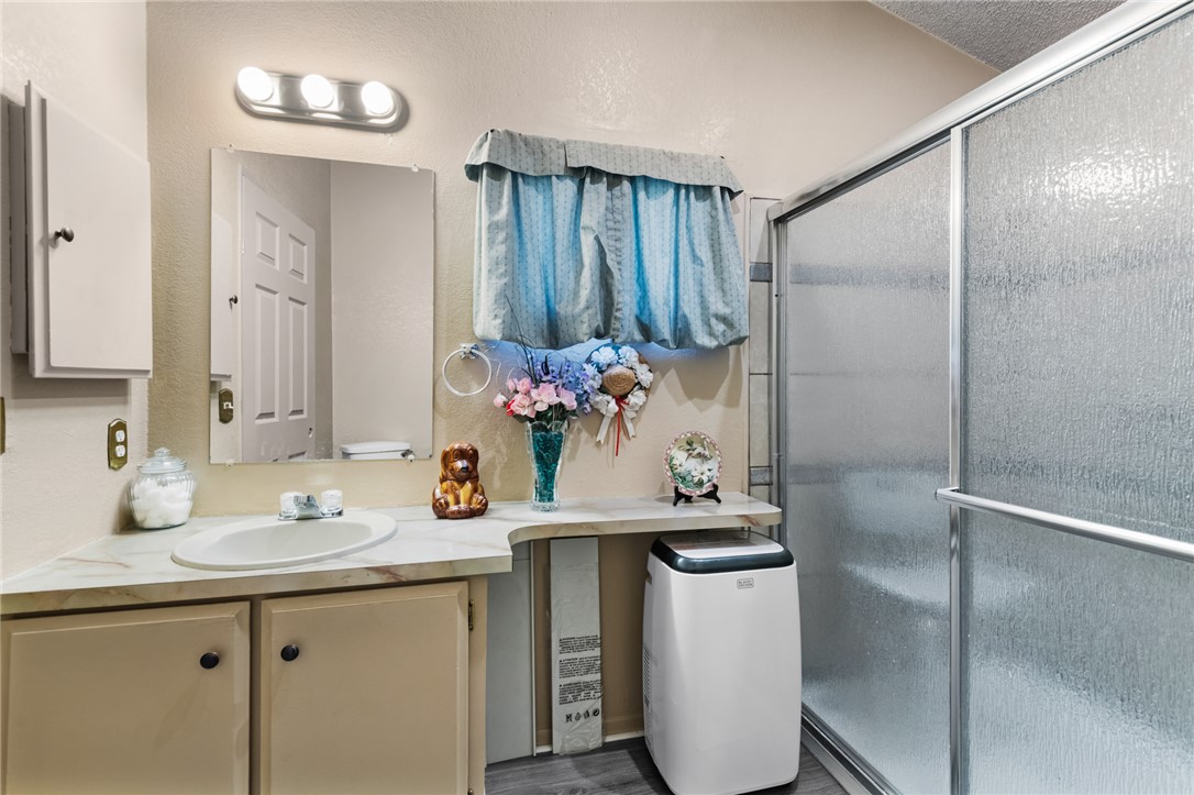 1418 South Canelo Road Golden Valley, AZ 86413 - Photo 23 of 39 Gallery Image 23