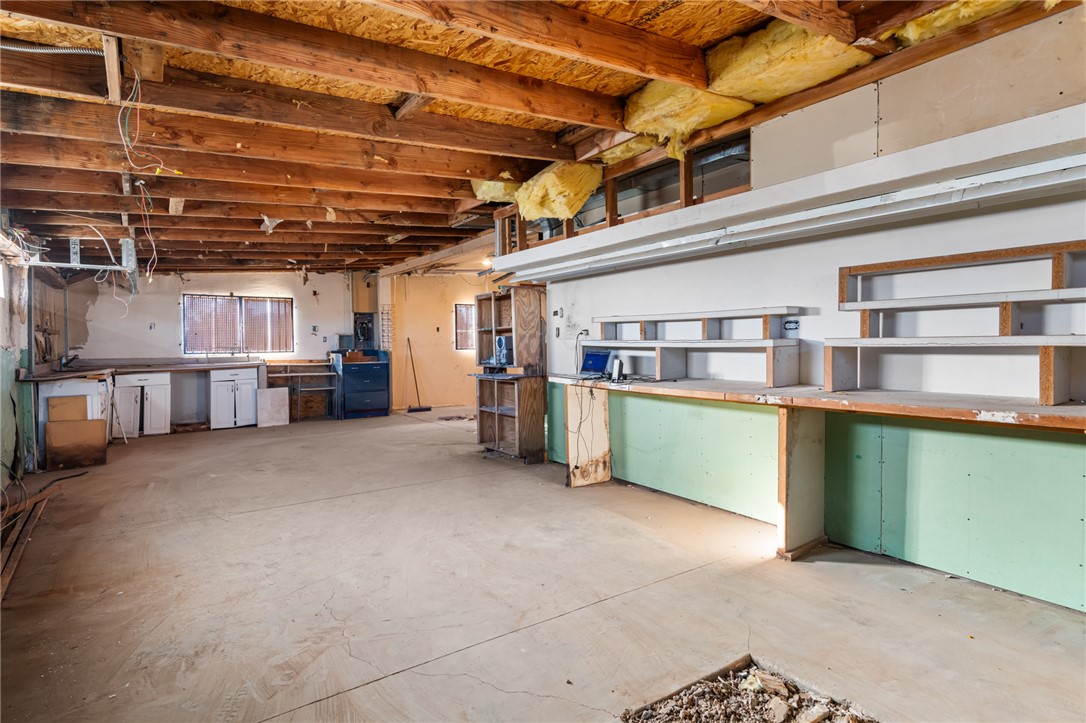 1418 South Canelo Road Golden Valley, AZ 86413 - Photo 34 of 39 Gallery Image 34