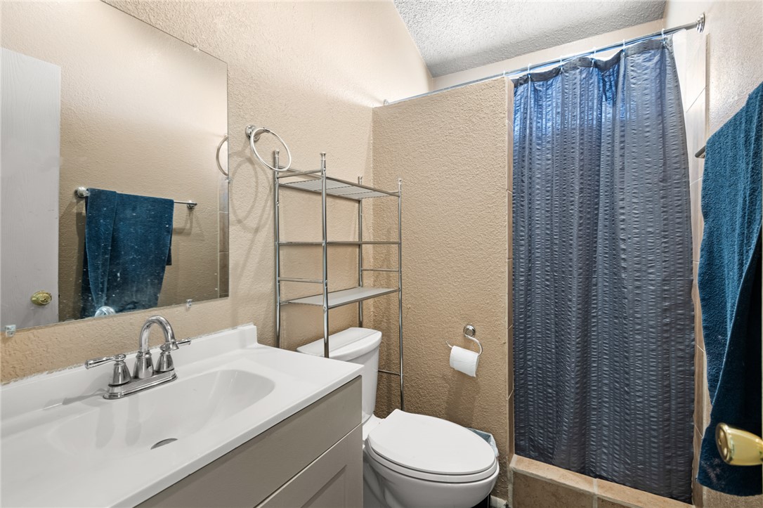 1418 South Canelo Road Golden Valley, AZ 86413 - Photo 9 of 39 Gallery Image 9