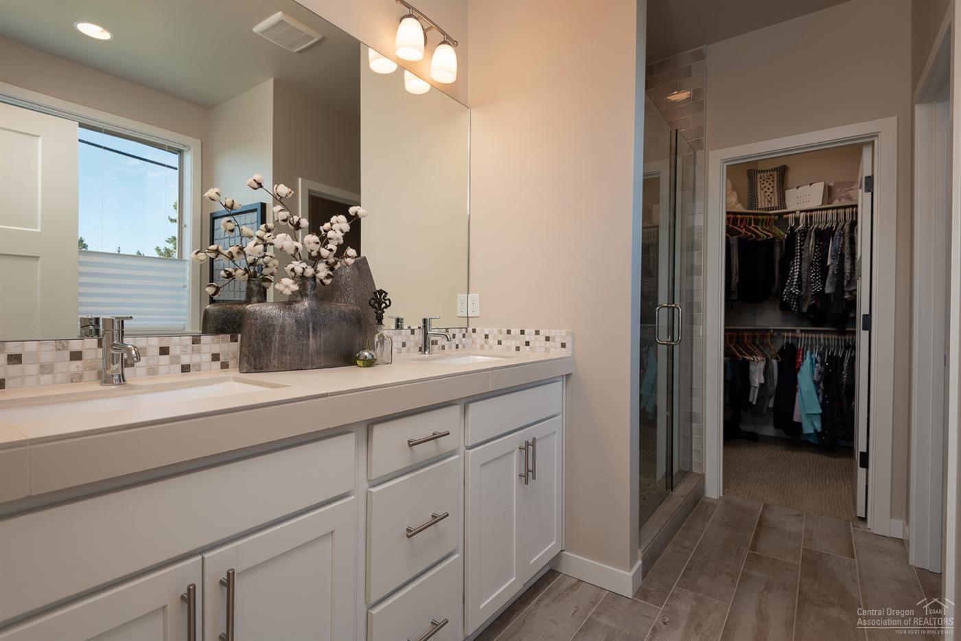 63194 Iner Loop Bend, OR 97701 - Photo 15 of 25 Additional Photo