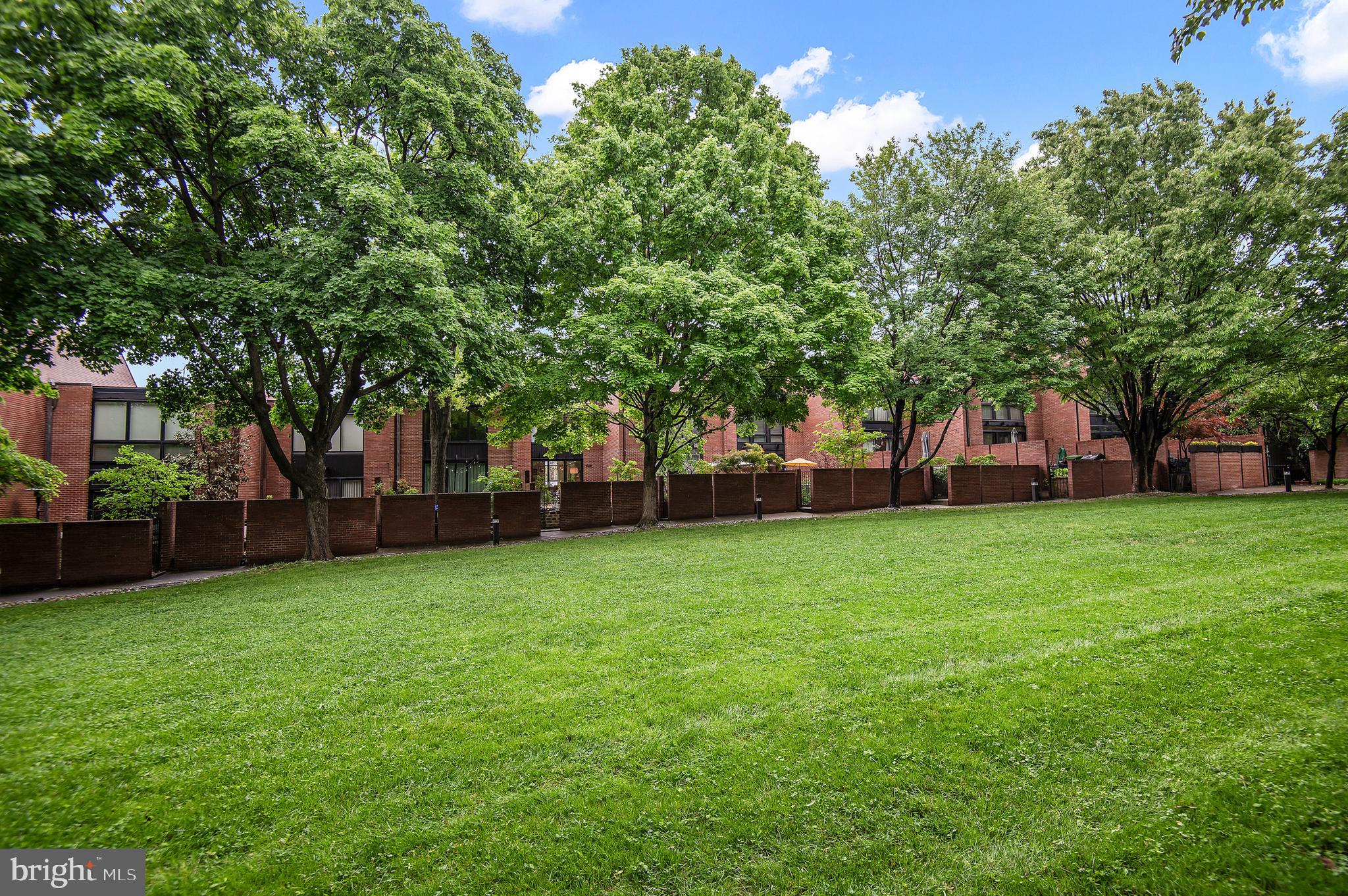 1410 Mason Street Baltimore, MD 21217 - Photo 15 of 24 a view of a yard with a house in the background