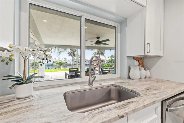 $1,450,000 | 4748 Overlook Drive Northeast, St. Petersburg, FL 33703