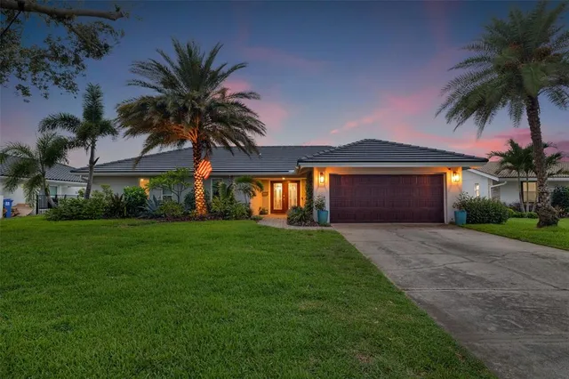 $1,450,000 | 4748 Overlook Drive Northeast, St. Petersburg, FL 33703