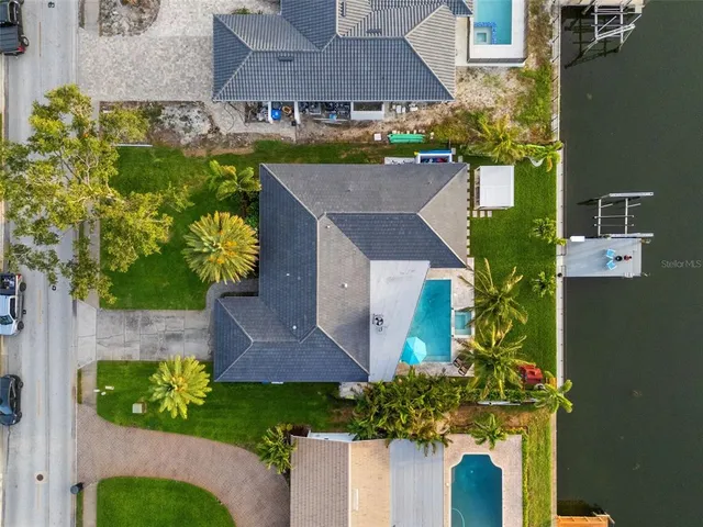 $1,450,000 | 4748 Overlook Drive Northeast, St. Petersburg, FL 33703