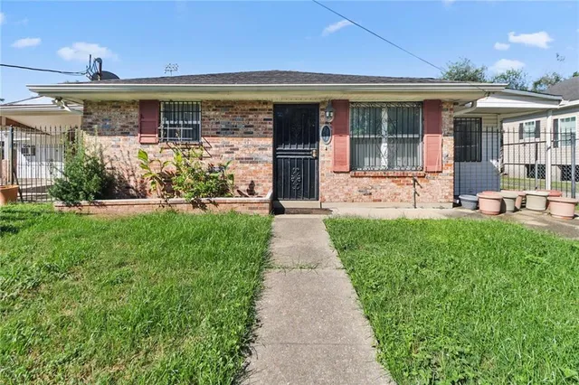 $139,500 | 3812 Metropolitan Street, New Orleans, LA 70126