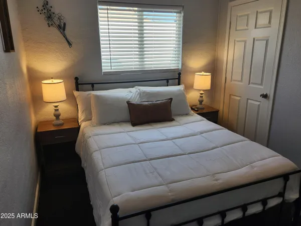 $2,300 | 299 South Oregon Street, Unit 3, Chandler, AZ 85225