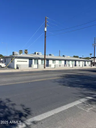 $2,300 | 299 South Oregon Street, Unit 3, Chandler, AZ 85225