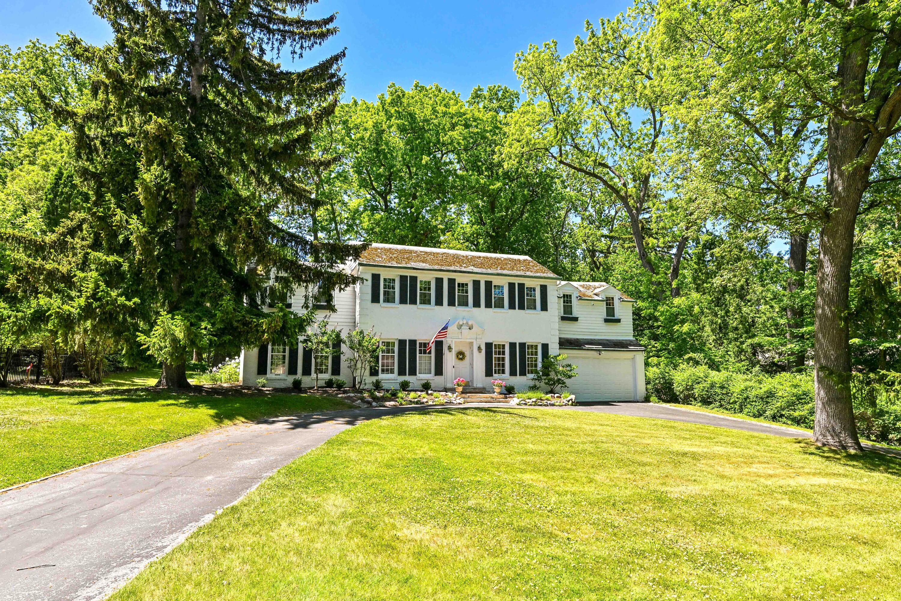 1065 Lower Ridgeway Elm Grove, WI 53122 - Photo 43 of 48 DZ1065E-1