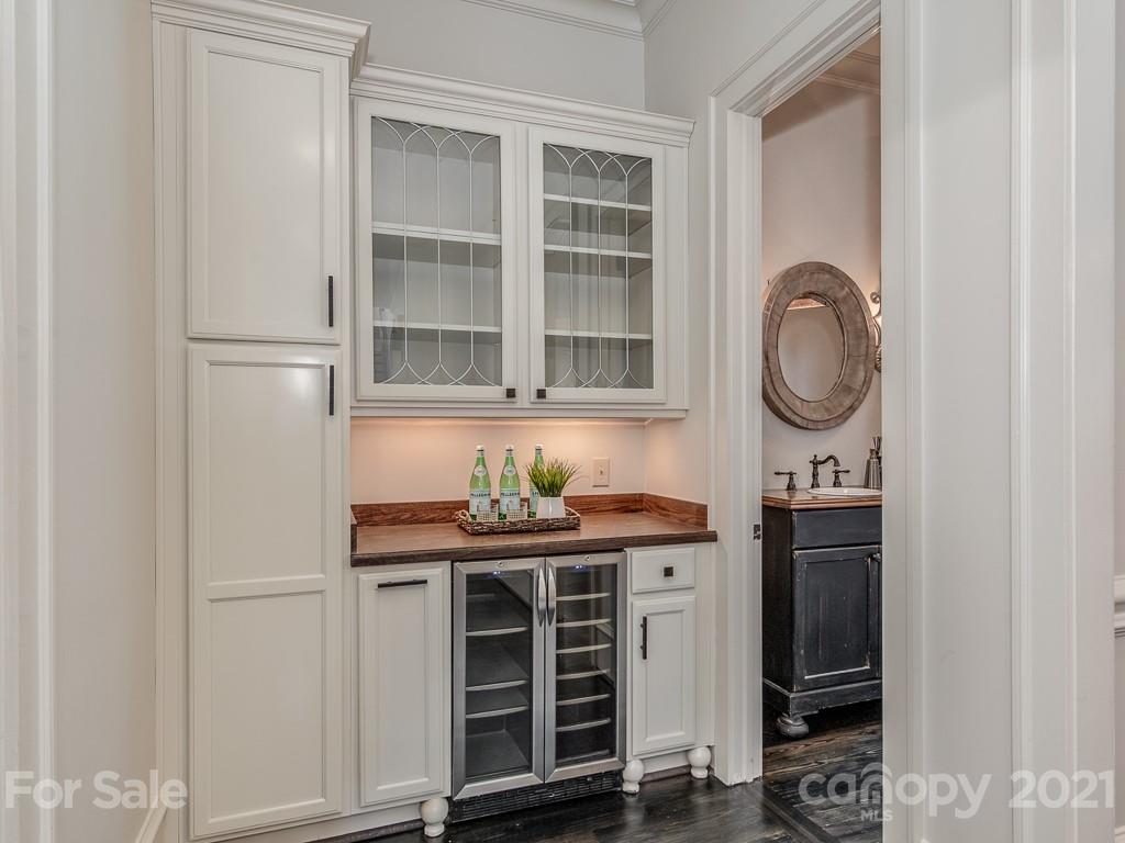 2332 Providence Road, Unit 1 Charlotte, NC 28211 - Photo 9 of 34 Gallery Image 9
