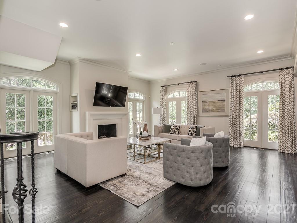 2332 Providence Road, Unit 1 Charlotte, NC 28211 - Photo 10 of 34 Gallery Image 10