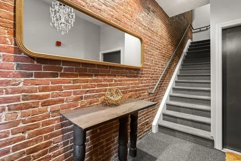 $1,250,000 | 6 Yarmouth Street, Unit 3, Boston, MA 02116